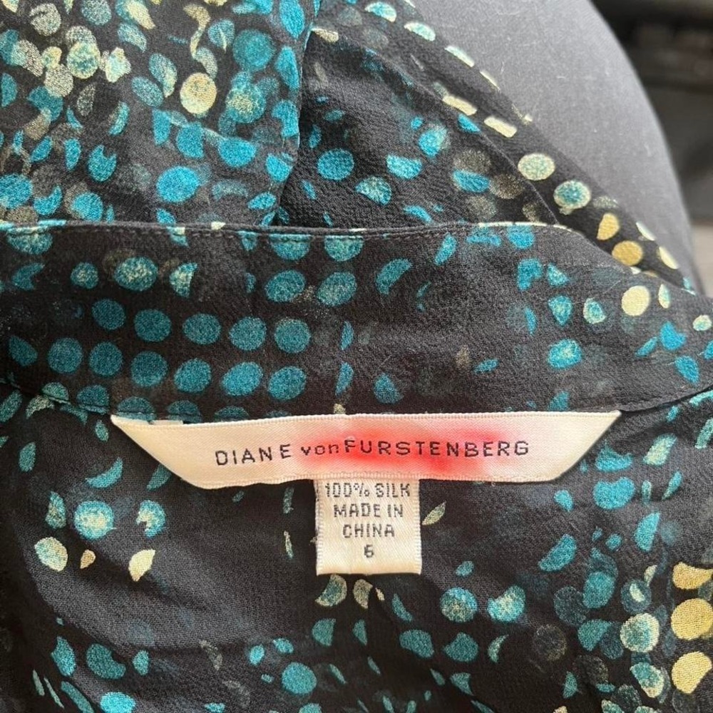 vintage Diane von Furstenberg Silk Button-Up Blouse Teal & Black Abstract Print - Picture 4 of 6